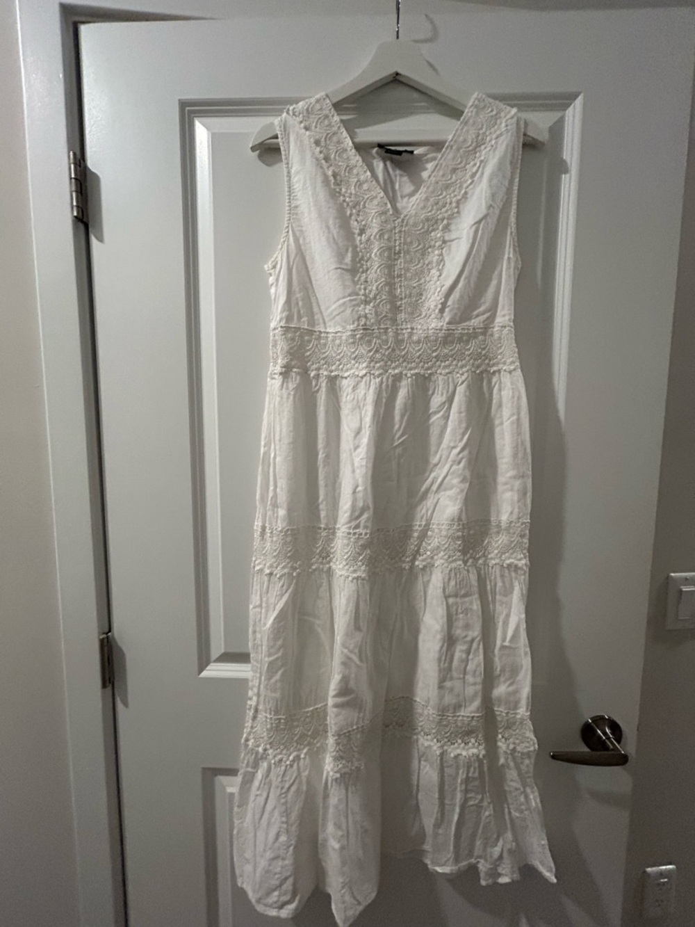 White V-Neck Lace Tiered Maxi Dress - Unbranded